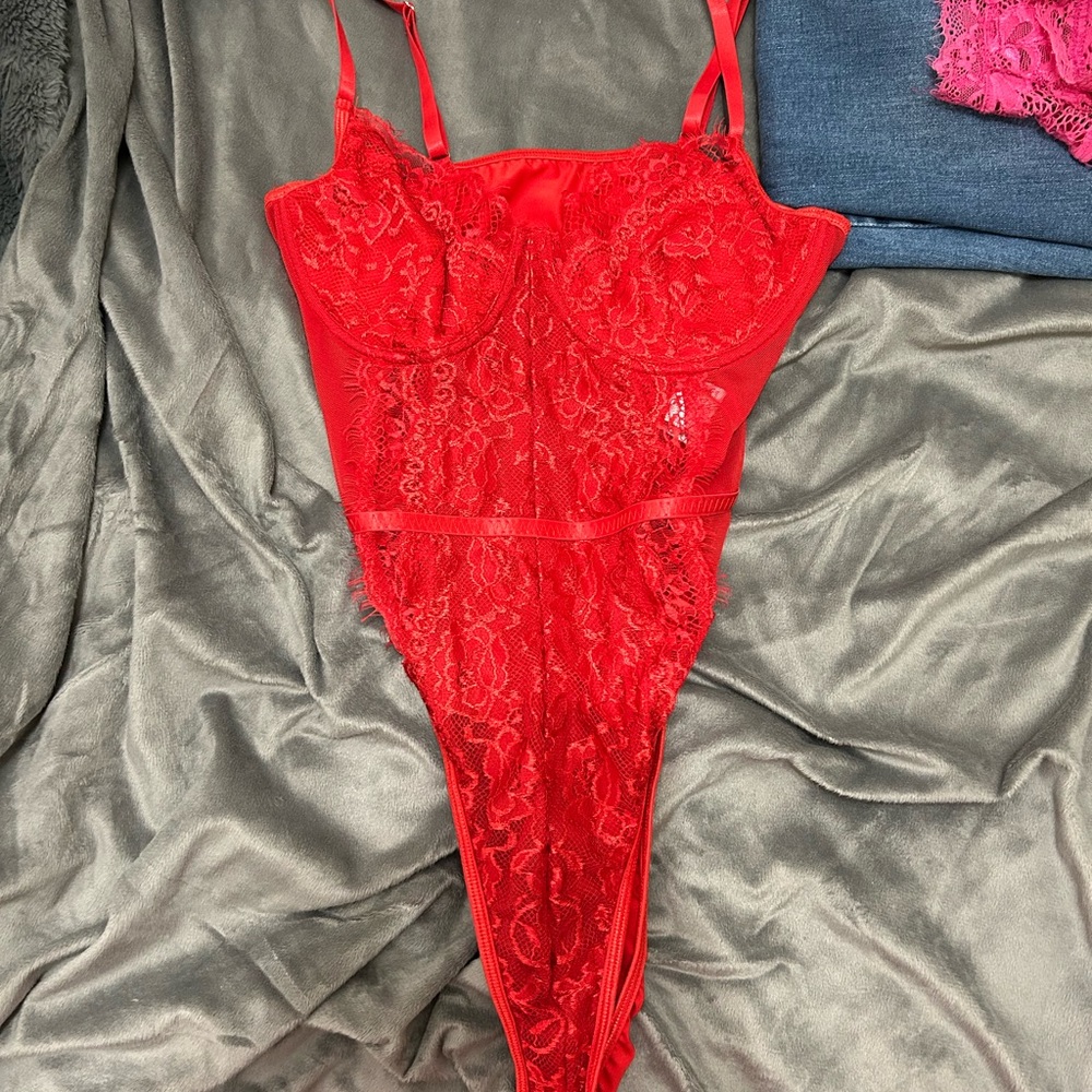 lace red body suit never worn